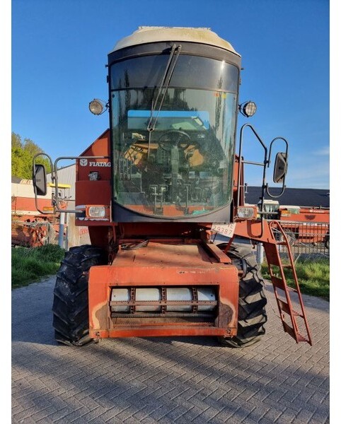 Laverda 3500 - Maaidorser: afbeelding 2 Laverda 3500 - Maaidorser: afbeelding 2