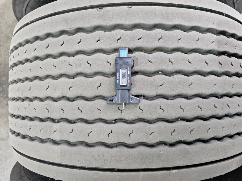 Michelin 50x 445/45R19.5 - Band voor Vrachtwagen: afbeelding 4 Michelin 50x 445/45R19.5 - Band voor Vrachtwagen: afbeelding 4