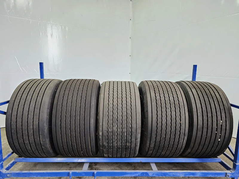 Michelin 50x 445/45R19.5 - Band voor Vrachtwagen: afbeelding 1 Michelin 50x 445/45R19.5 - Band voor Vrachtwagen: afbeelding 1