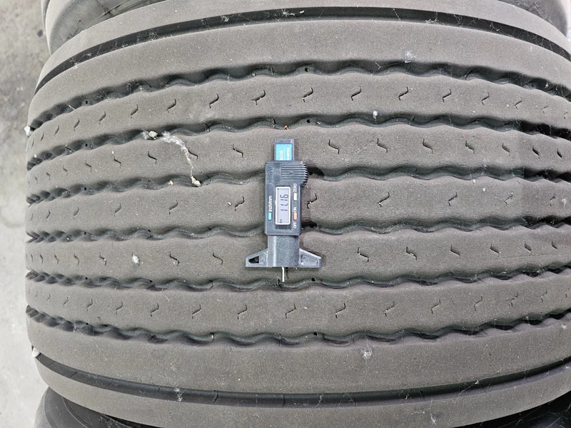 Michelin 50x 445/45R19.5 - Band voor Vrachtwagen: afbeelding 3 Michelin 50x 445/45R19.5 - Band voor Vrachtwagen: afbeelding 3