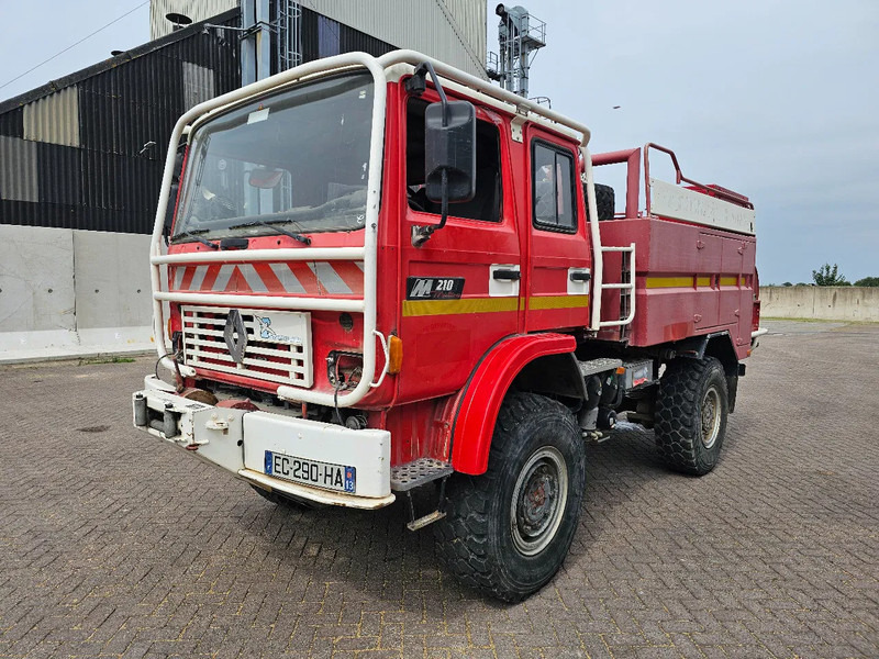 Renault M210 Arbois 3500L - Hydraulic winch - Brandweerwagen: afbeelding 1 Renault M210 Arbois 3500L - Hydraulic winch - Brandweerwagen: afbeelding 1