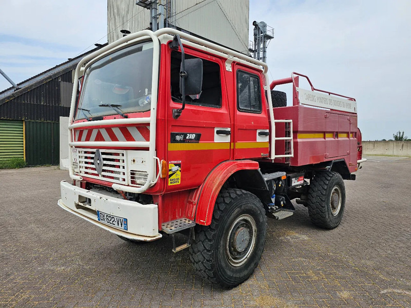 Renault M210 Arbois 3500L - Brandweerwagen: afbeelding 1 Renault M210 Arbois 3500L - Brandweerwagen: afbeelding 1