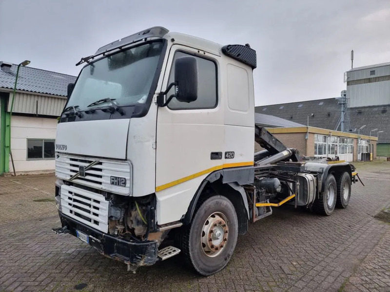 Volvo FH 12.420 6x4 - Manual Gear - STEEL/STEEL - Big Axles - PTO - Kipper vrachtwagen: afbeelding 2 Volvo FH 12.420 6x4 - Manual Gear - STEEL/STEEL - Big Axles - PTO - Kipper vrachtwagen: afbeelding 2