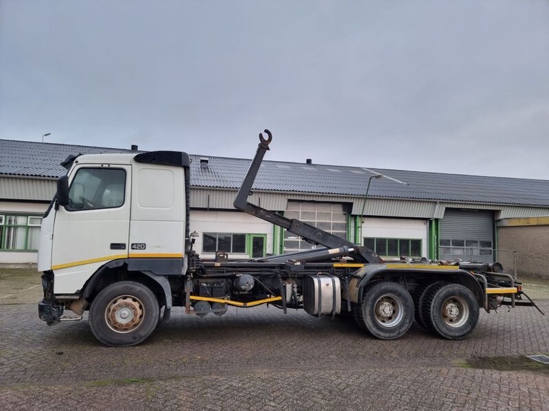 Volvo FH 12.420 6x4 - Manual Gear - STEEL/STEEL - Big Axles - PTO - Kipper vrachtwagen: afbeelding 1 Volvo FH 12.420 6x4 - Manual Gear - STEEL/STEEL - Big Axles - PTO - Kipper vrachtwagen: afbeelding 1