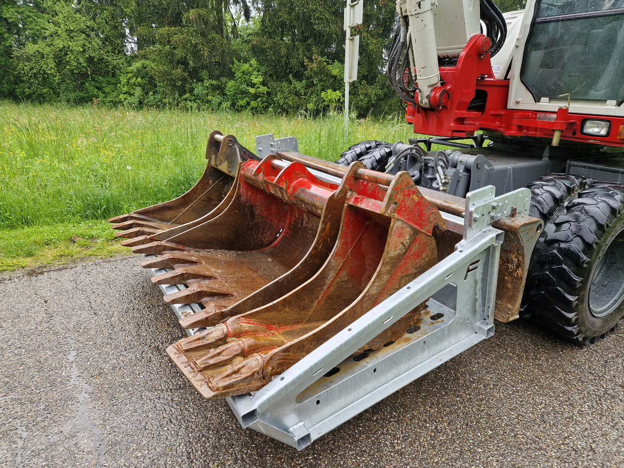 Construction site spoon box LK 2200 - Aanbouwdeel voor Mobiele graafmachine: afbeelding 4 Construction site spoon box LK 2200 - Aanbouwdeel voor Mobiele graafmachine: afbeelding 4