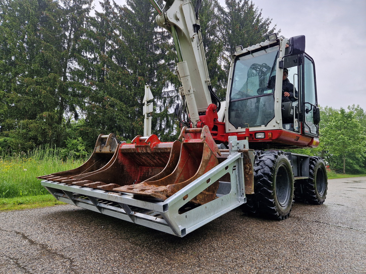 Construction site spoon box LK 2200 - Aanbouwdeel voor Mobiele graafmachine: afbeelding 1 Construction site spoon box LK 2200 - Aanbouwdeel voor Mobiele graafmachine: afbeelding 1