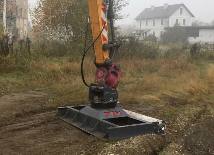 PTH grader with rotator for 9t excavator - Aanbouwdeel voor Rupsgraafmachine: afbeelding 4 PTH grader with rotator for 9t excavator - Aanbouwdeel voor Rupsgraafmachine: afbeelding 4