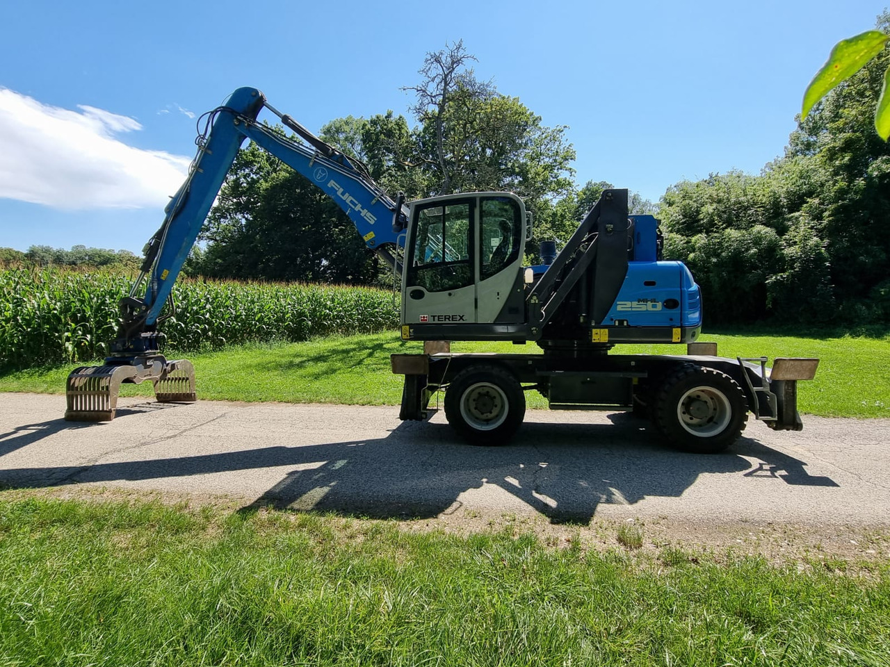 FUCHS MHL 250 - Mobiele graafmachine: afbeelding 2 FUCHS MHL 250 - Mobiele graafmachine: afbeelding 2