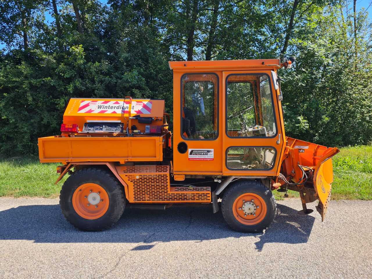 Boschung Pony DP 40 AK - Gemeentelijke machine/ Speciaal: afbeelding 2 Boschung Pony DP 40 AK - Gemeentelijke machine/ Speciaal: afbeelding 2