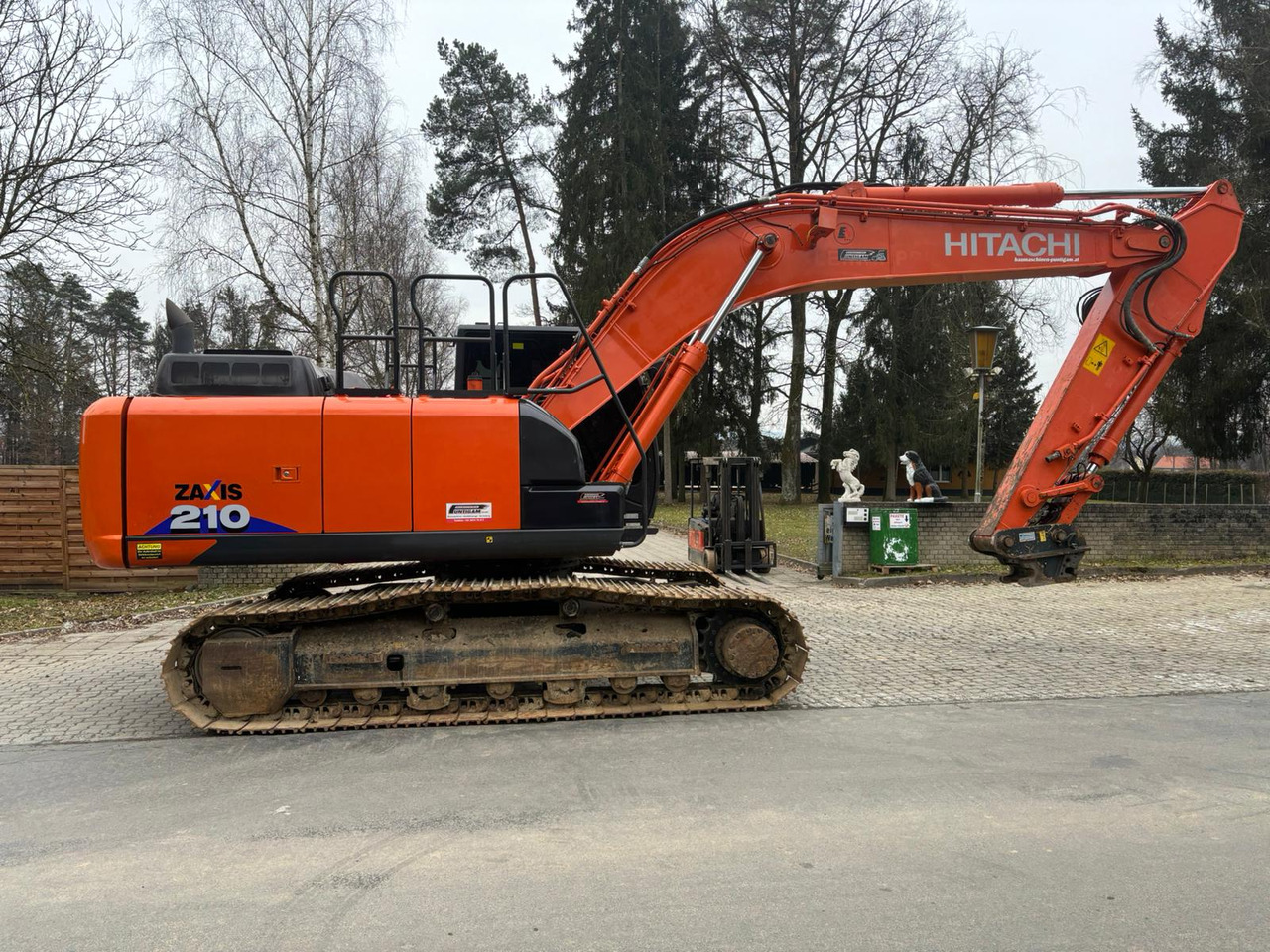 HITACHI ZX 210-6 - Rupsgraafmachine: afbeelding 2 HITACHI ZX 210-6 - Rupsgraafmachine: afbeelding 2