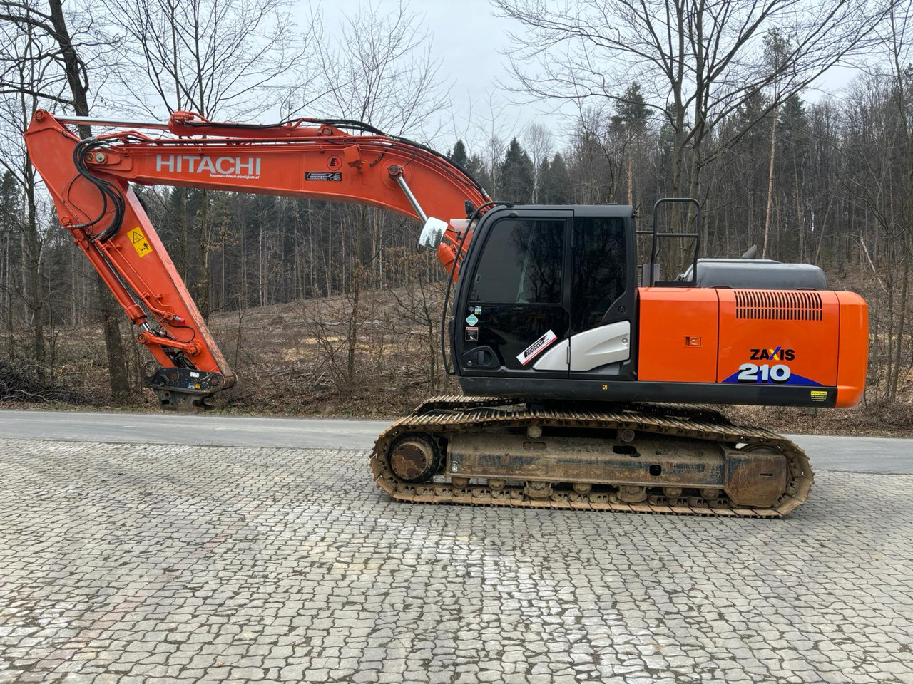 HITACHI ZX 210-6 - Rupsgraafmachine: afbeelding 1 HITACHI ZX 210-6 - Rupsgraafmachine: afbeelding 1
