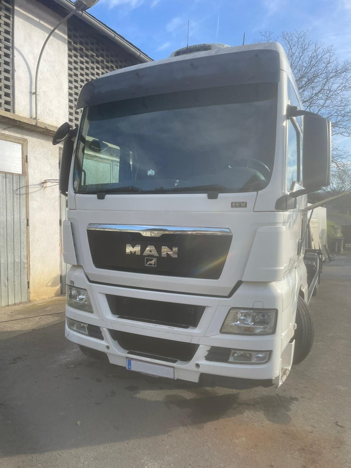 MAN TGX 24.480 6x2 - Chassis vrachtwagen: afbeelding 2 MAN TGX 24.480 6x2 - Chassis vrachtwagen: afbeelding 2