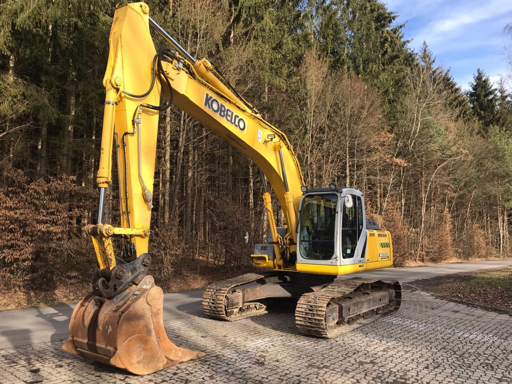 NEW HOLLAND E 215 B - Rupsgraafmachine: afbeelding 3 NEW HOLLAND E 215 B - Rupsgraafmachine: afbeelding 3