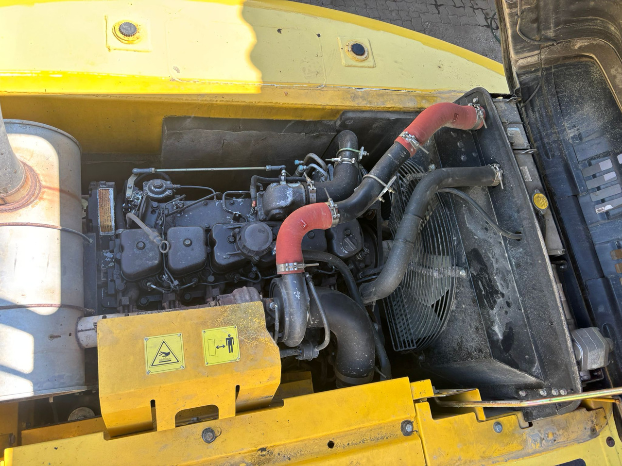 Rupsgraafmachine NEW HOLLAND Kobelco E 215 B: afbeelding 8 Rupsgraafmachine NEW HOLLAND Kobelco E 215 B: afbeelding 8