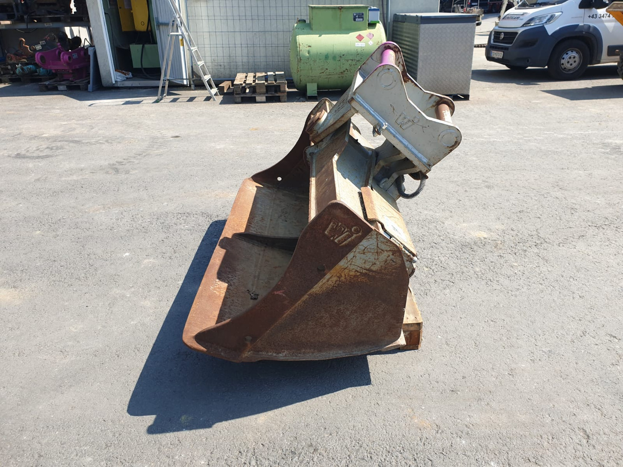 Winkelbauer Ditch-cleaning-bucket 180 cm - Graafbak voor Rupsgraafmachine: afbeelding 2 Winkelbauer Ditch-cleaning-bucket 180 cm - Graafbak voor Rupsgraafmachine: afbeelding 2