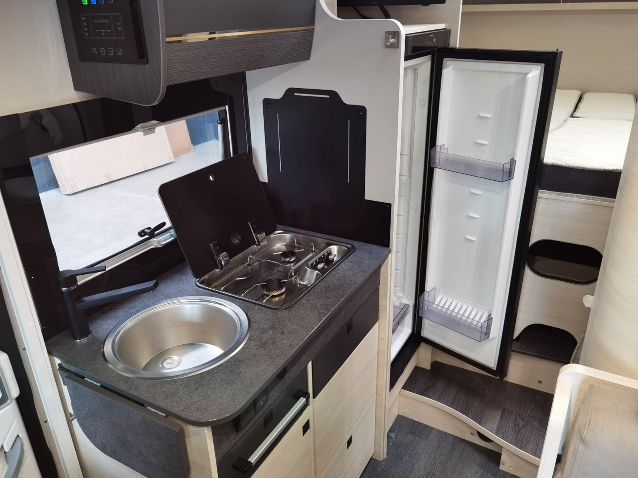 Half integraal camper Chausson 627 GA TITANIUM -PREMIUM /EINZELBETTEN & HUBBETT: afbeelding 16