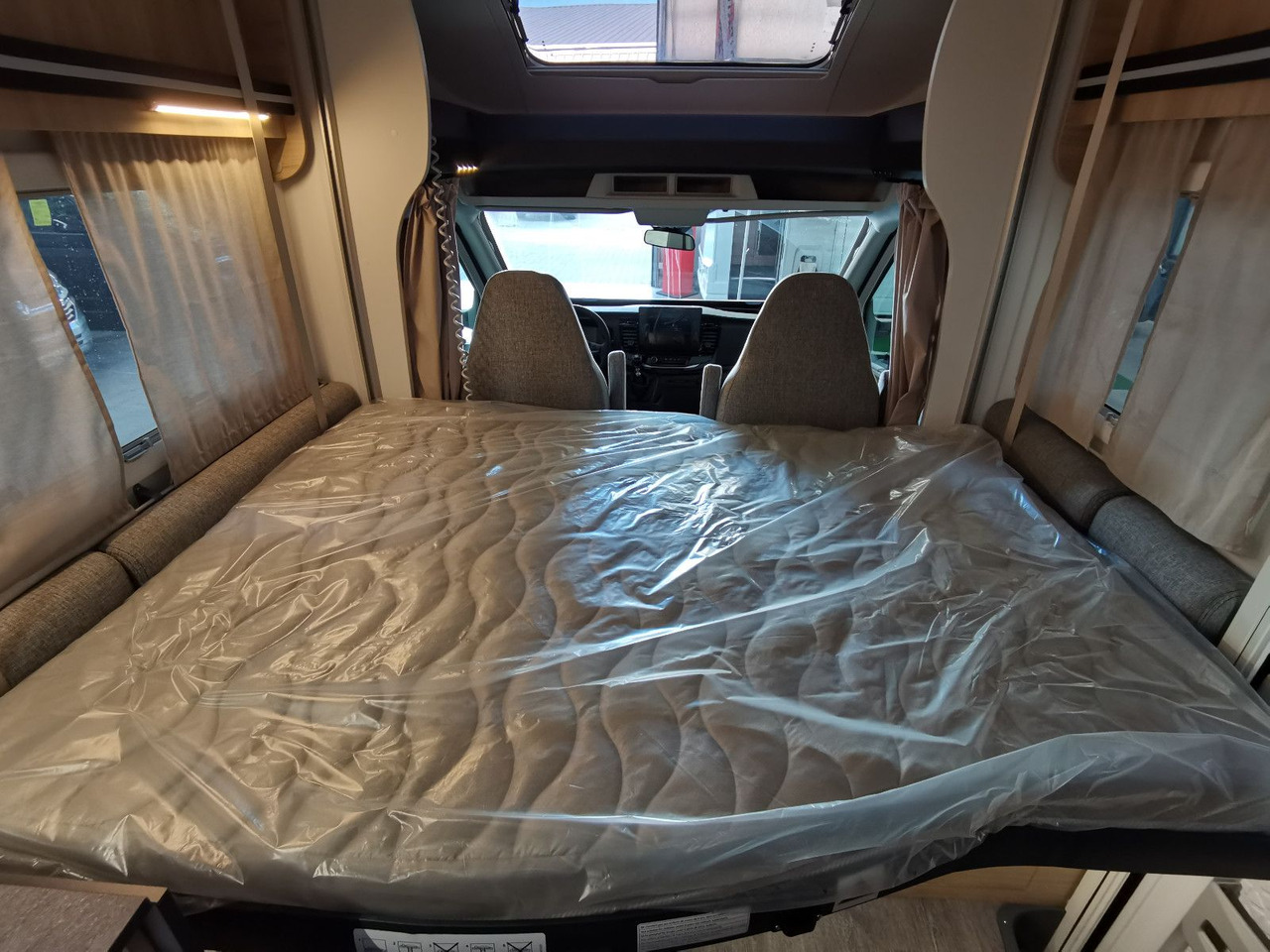 Leasing  Chausson 650 FIRST LINE /-2025-/ARCTIC-PAKET/XXL- HUBBETT Chausson 650 FIRST LINE /-2025-/ARCTIC-PAKET/XXL- HUBBETT: afbeelding 14