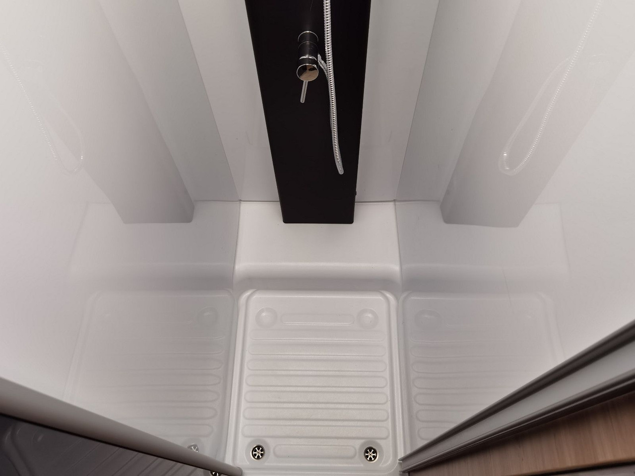 Half integraal camper Chausson 650 TITANIUM / - 2026 - / 165PS - 8G. / HUBBETT: afbeelding 23 Half integraal camper Chausson 650 TITANIUM / - 2026 - / 165PS - 8G. / HUBBETT: afbeelding 23