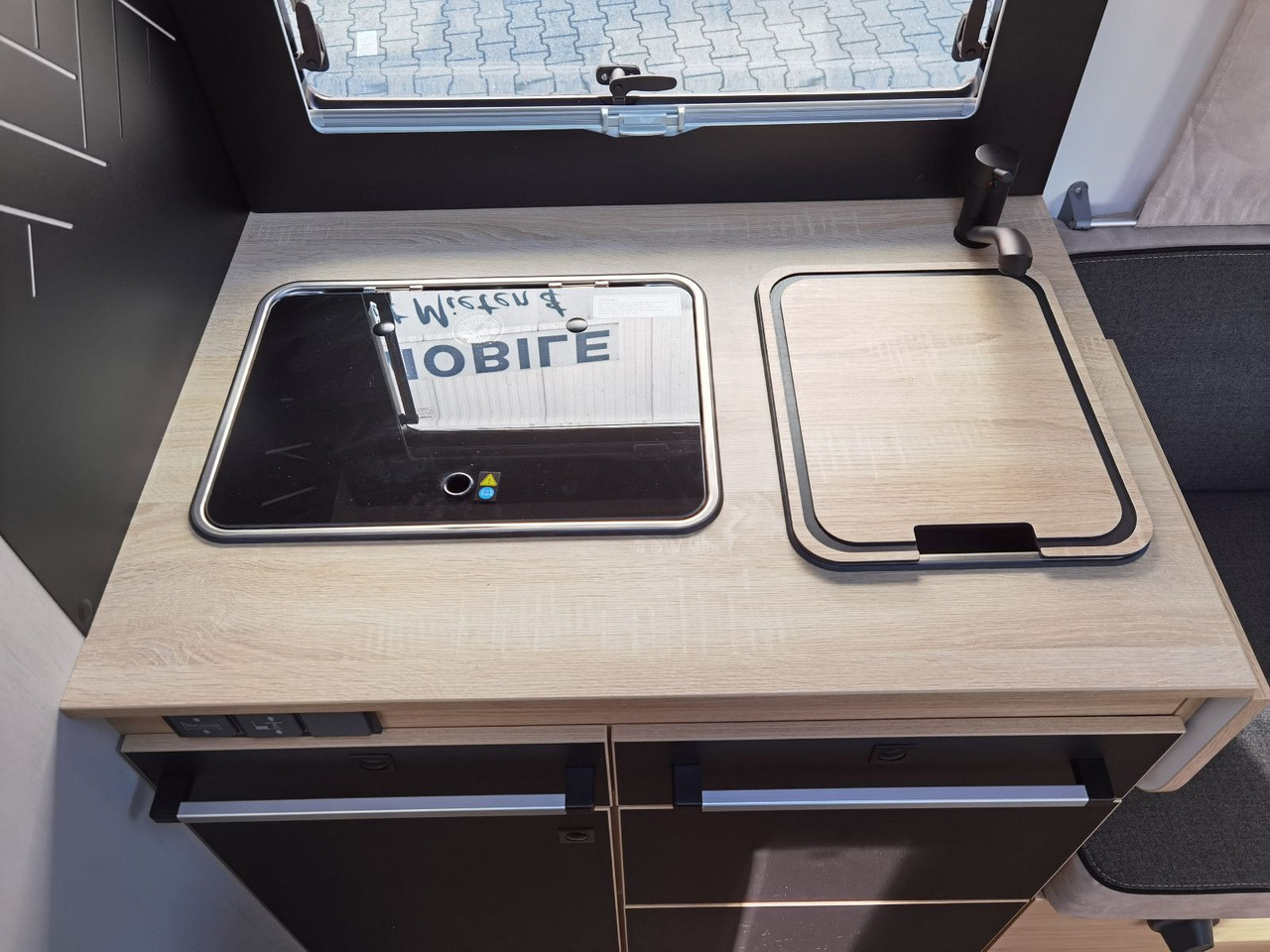 Half integraal camper Chausson 650 TITANIUM / - 2026 - / 165PS - 8G. / HUBBETT: afbeelding 16 Half integraal camper Chausson 650 TITANIUM / - 2026 - / 165PS - 8G. / HUBBETT: afbeelding 16