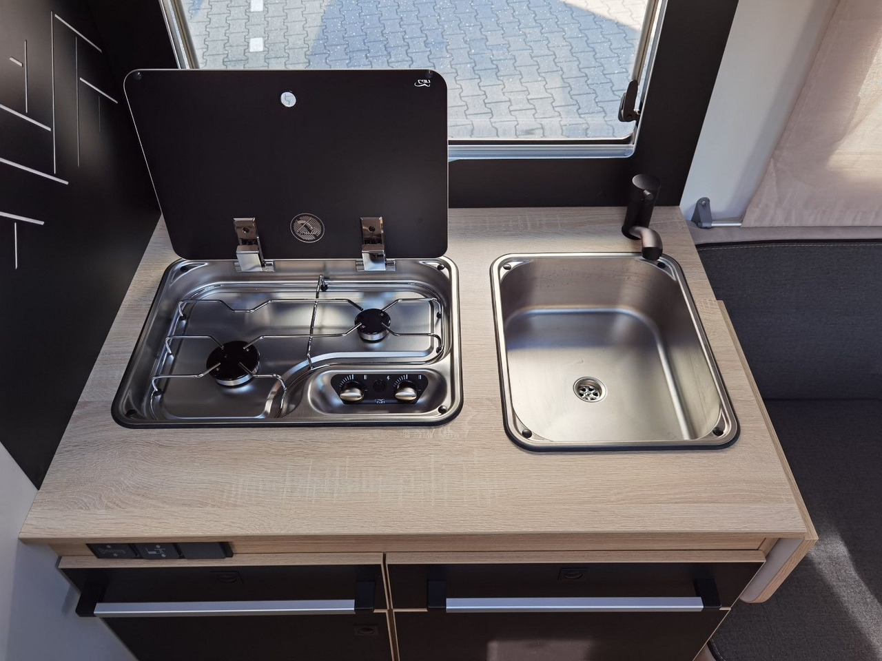 Half integraal camper Chausson 650 TITANIUM / - 2026 - / 165PS - 8G. / HUBBETT: afbeelding 17 Half integraal camper Chausson 650 TITANIUM / - 2026 - / 165PS - 8G. / HUBBETT: afbeelding 17