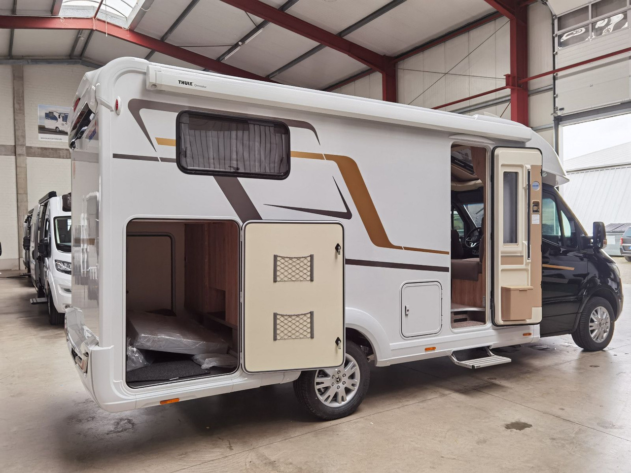 Half integraal camper Eura Mobil PROFILA T 696 EB /MONDIAL S-P. 2025/EINZELBETTEN: afbeelding 8