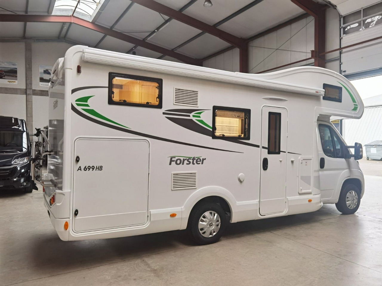 Forster A 699 HB /140PS / ZUBEHÖR - PAKET / 6x SITZP. - Alkoof camper: afbeelding 4 Forster A 699 HB /140PS / ZUBEHÖR - PAKET / 6x SITZP. - Alkoof camper: afbeelding 4