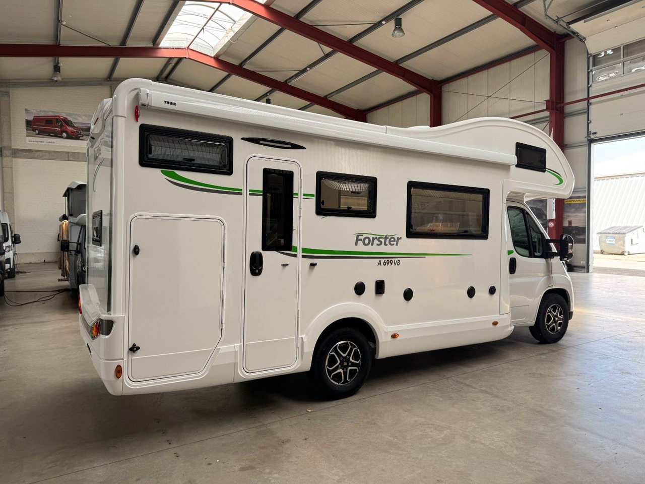Forster A 699 VB / Modell 2025 / 140PS / AUTOMATIK - Alkoof camper: afbeelding 4 Forster A 699 VB / Modell 2025 / 140PS / AUTOMATIK - Alkoof camper: afbeelding 4
