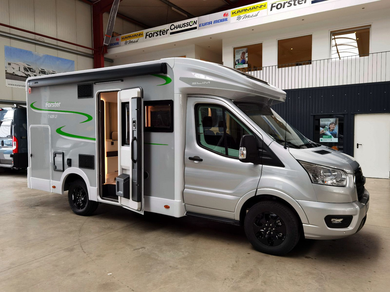 Forster T 639 LF COUPÉ /-2025- /165PS / SILVER - EDITION - Half integraal camper: afbeelding 5 Forster T 639 LF COUPÉ /-2025- /165PS / SILVER - EDITION - Half integraal camper: afbeelding 5