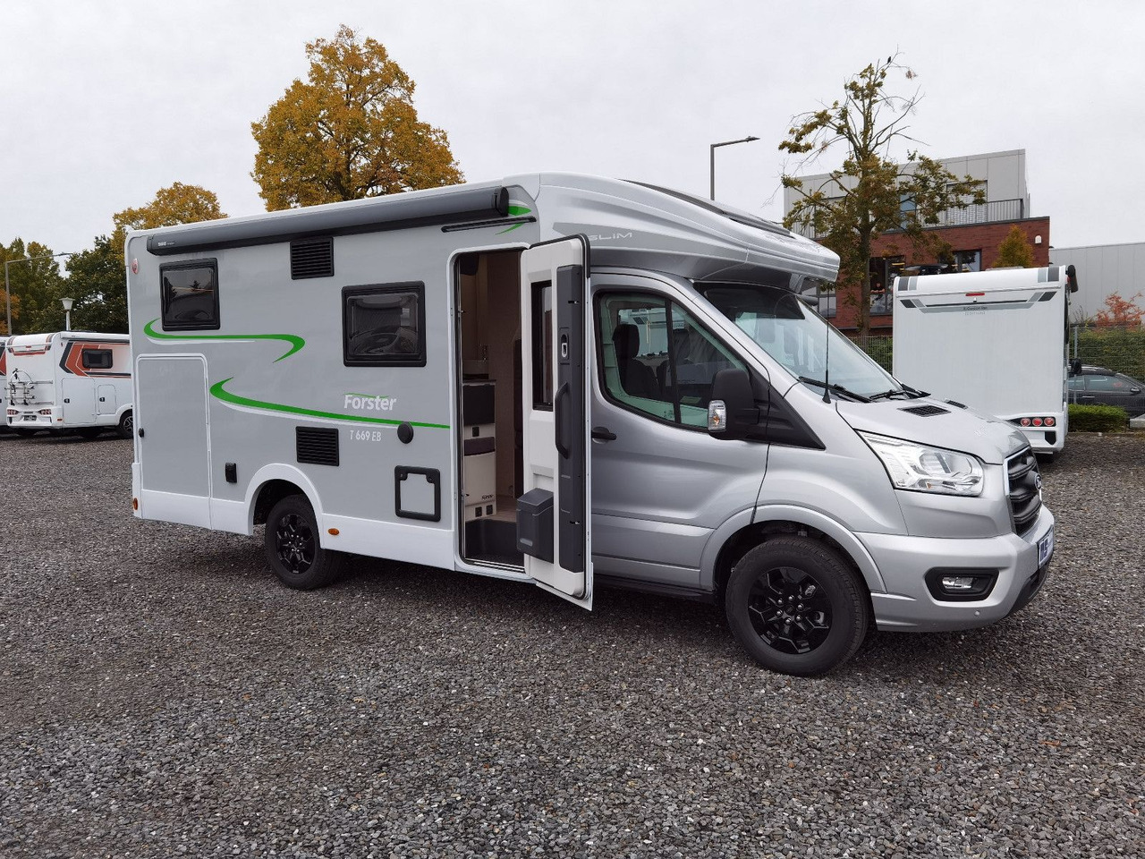 Forster T 669 EBN COUPÈ / -2025-/165PS-DSG/ EINZELBETTEN - Half integraal camper: afbeelding 5 Forster T 669 EBN COUPÈ / -2025-/165PS-DSG/ EINZELBETTEN - Half integraal camper: afbeelding 5