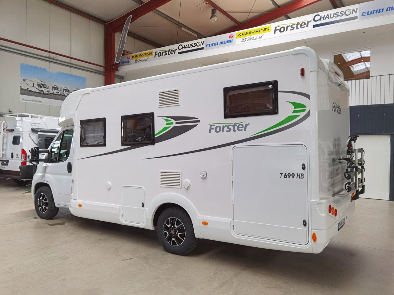 Forster T 699 HB / 140PS / EB - HUBBETT & HECKBETT - Half integraal camper: afbeelding 5 Forster T 699 HB / 140PS / EB - HUBBETT & HECKBETT - Half integraal camper: afbeelding 5