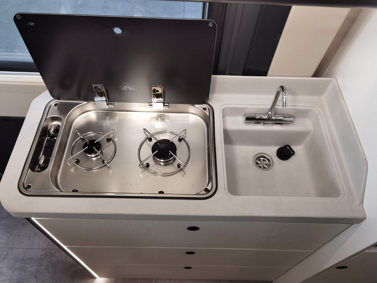 Leasing  Karmann DAVIS 620 LIFESTYLE/-2026-/ 140PS / EINZELBETTEN Karmann DAVIS 620 LIFESTYLE/-2026-/ 140PS / EINZELBETTEN: afbeelding 16