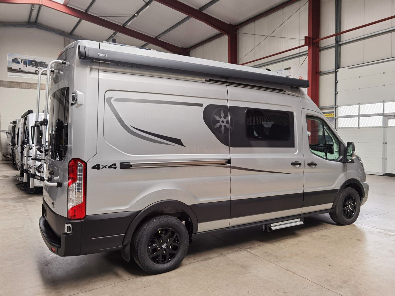 Karmann DEXTER 560 / 170PS - 4x4 / SOLAR & MARKISE & ALU - Buscamper: afbeelding 4 Karmann DEXTER 560 / 170PS - 4x4 / SOLAR & MARKISE & ALU - Buscamper: afbeelding 4