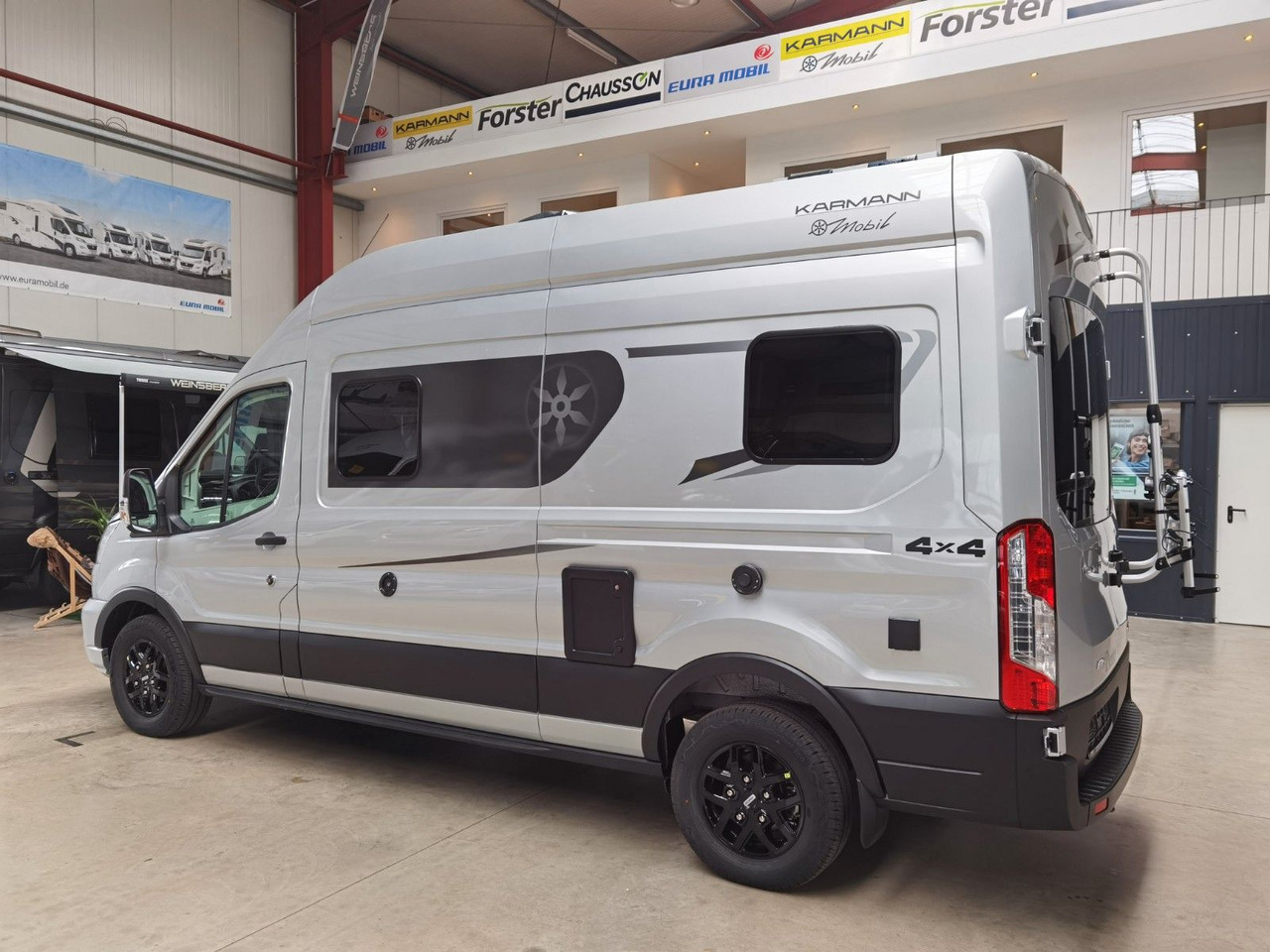 Karmann DEXTER 560 / 170PS - 4x4 / SOLAR & MARKISE & ALU - Buscamper: afbeelding 5 Karmann DEXTER 560 / 170PS - 4x4 / SOLAR & MARKISE & ALU - Buscamper: afbeelding 5