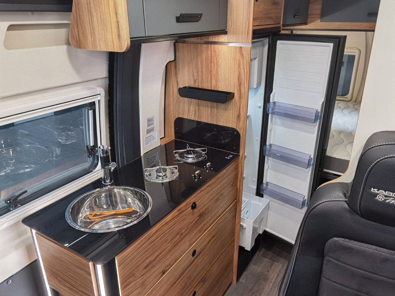 Karmann DEXTER 580 / MODELL 2026 / 8G.AUTOMATIK - Buscamper: afbeelding 5 Karmann DEXTER 580 / MODELL 2026 / 8G.AUTOMATIK - Buscamper: afbeelding 5
