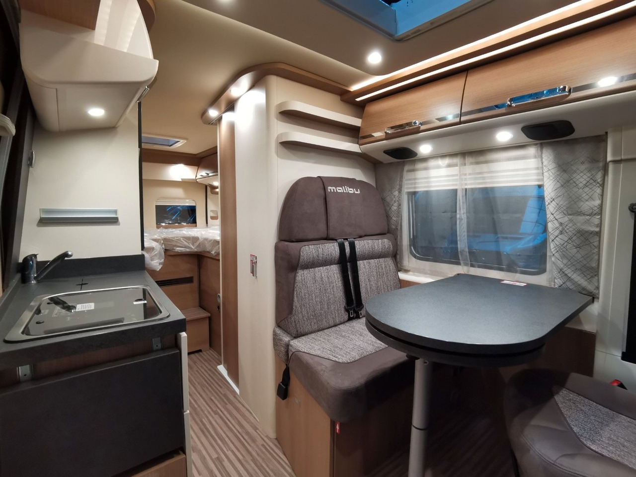 Buscamper Malibu VAN COMFORT GT - 640 LE / NAVIGATION & KEYLESS: afbeelding 13