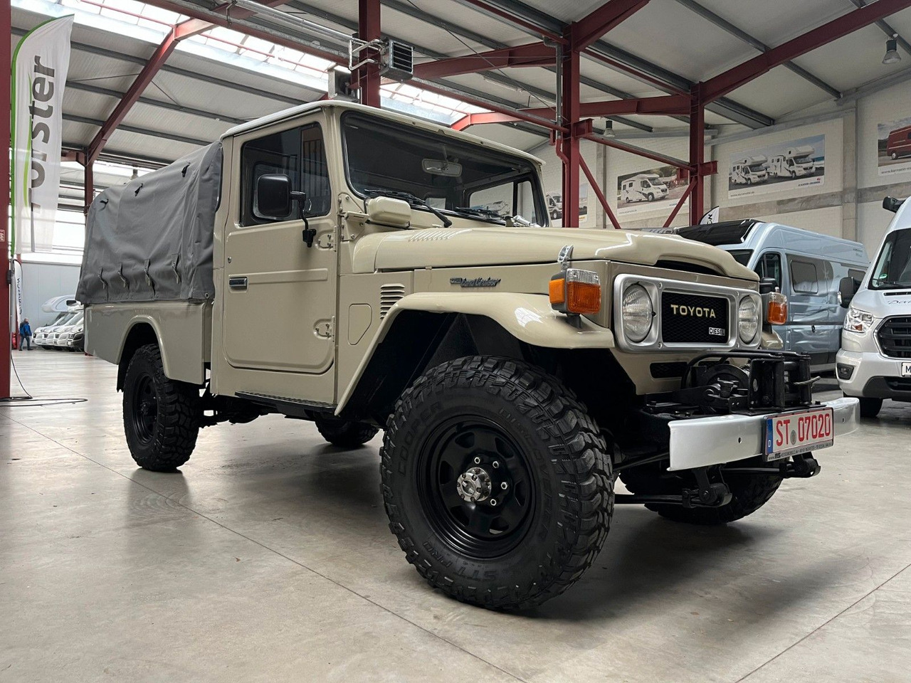 Toyota LAND CRUISER HJ 45 - 3.6l DIESEL / PICK UP - SUV: afbeelding 2 Toyota LAND CRUISER HJ 45 - 3.6l DIESEL / PICK UP - SUV: afbeelding 2