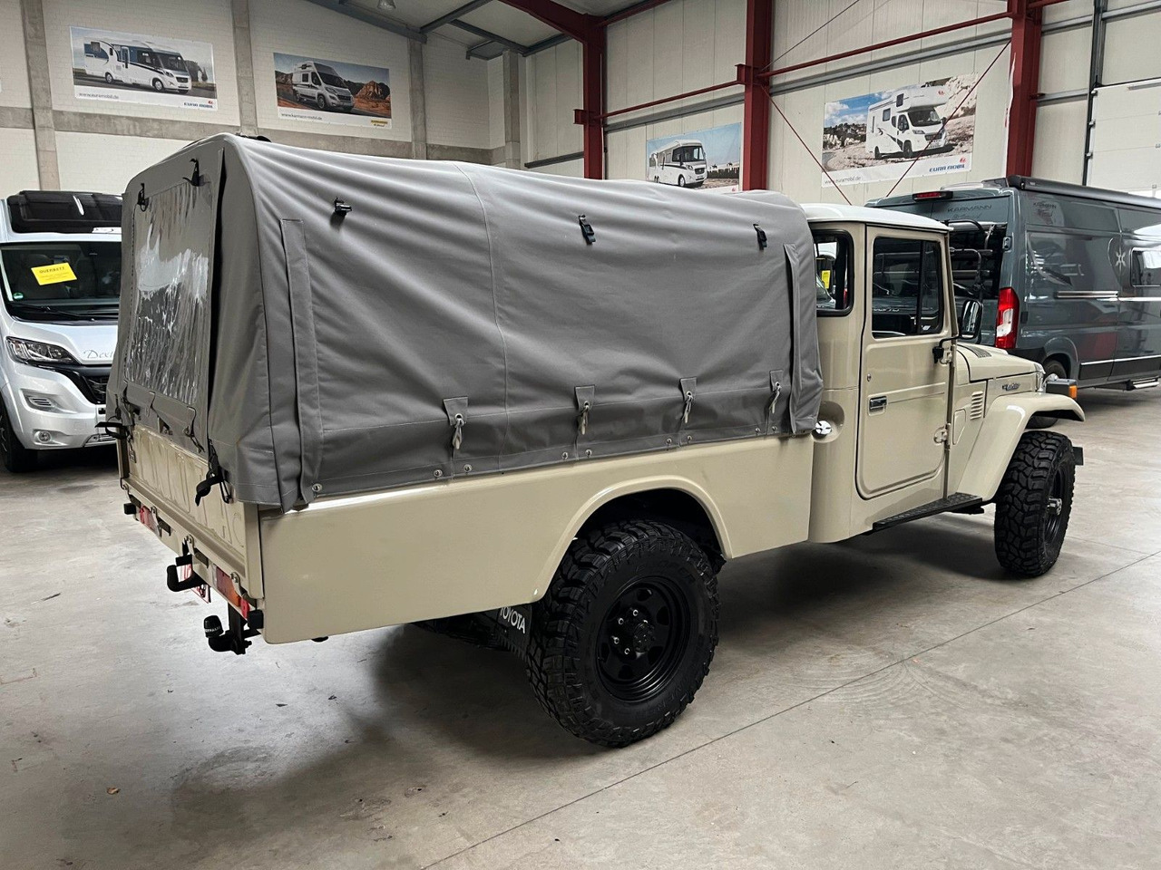 Toyota LAND CRUISER HJ 45 - 3.6l DIESEL / PICK UP - SUV: afbeelding 4 Toyota LAND CRUISER HJ 45 - 3.6l DIESEL / PICK UP - SUV: afbeelding 4
