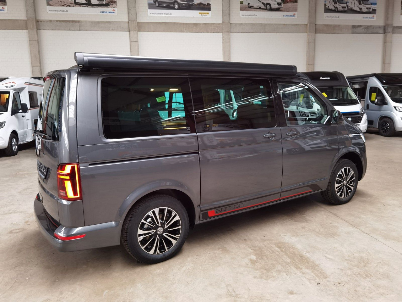 Volkswagen T6.1 CALIFORNIA OCEAN EDITION / DSG / NAVI / ACC - Buscamper: afbeelding 4 Volkswagen T6.1 CALIFORNIA OCEAN EDITION / DSG / NAVI / ACC - Buscamper: afbeelding 4