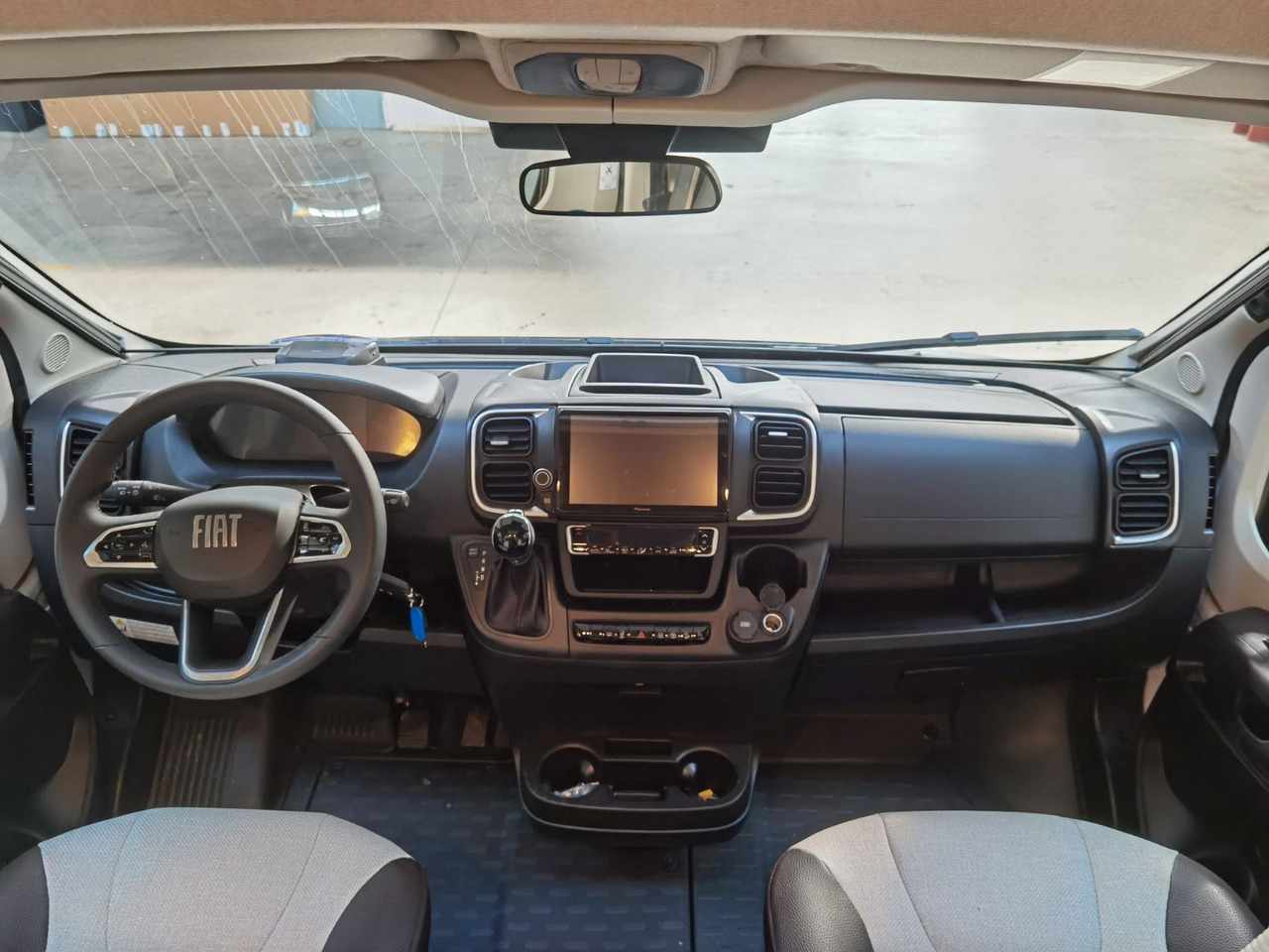 Half integraal camper Weinsberg CARACOMPACT 600 MEG EDITION PEPPER / MODELL 2025: afbeelding 11