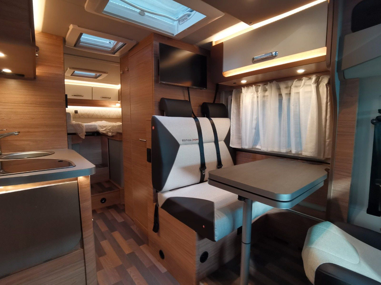 Half integraal camper Weinsberg CARACOMPACT 600 MEG EDITION PEPPER / MODELL 2025: afbeelding 14