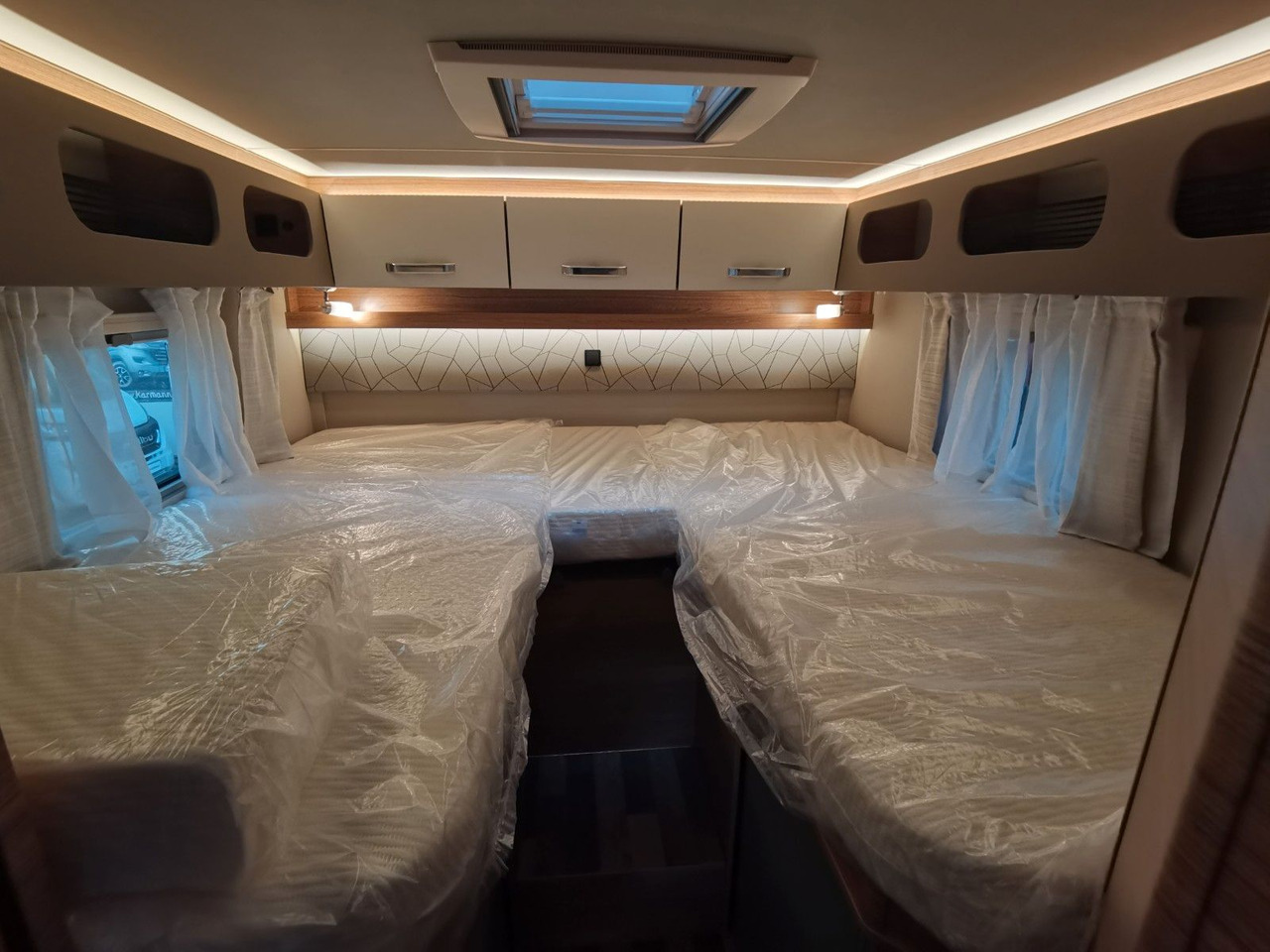 Half integraal camper Weinsberg CARACOMPACT 600 MEG EDITION PEPPER / MODELL 2025: afbeelding 18