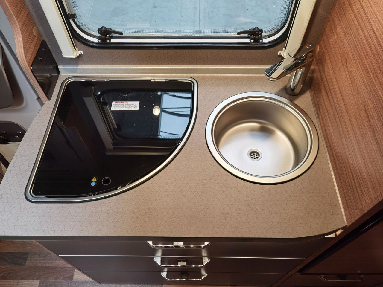 Half integraal camper Weinsberg CARACOMPACT 600 MEG PEPPER / MODELL 2026: afbeelding 19