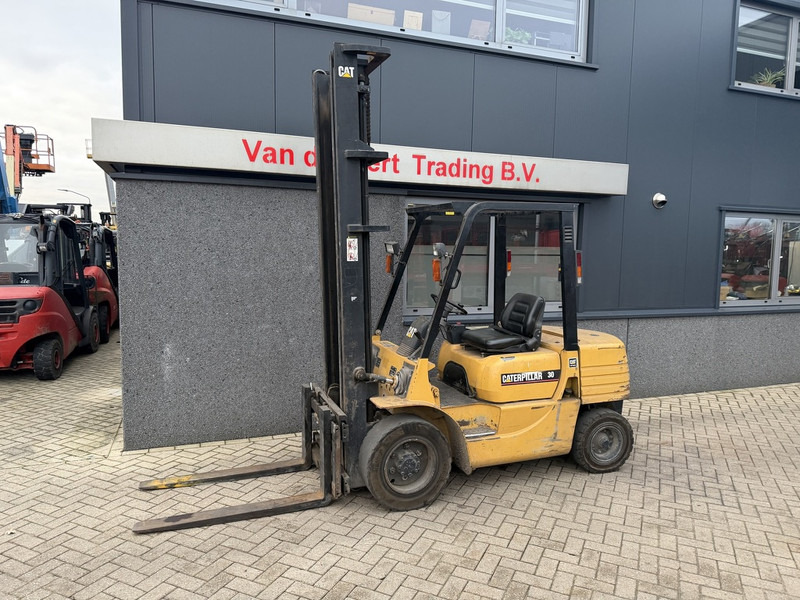 Caterpillar FD30 - Diesel heftruck: afbeelding 3 Caterpillar FD30 - Diesel heftruck: afbeelding 3