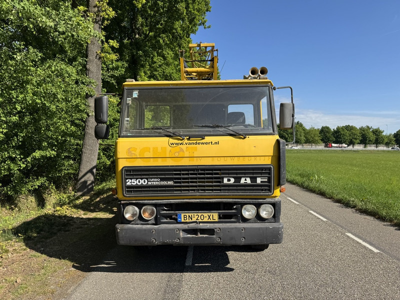 DAF 2500 - Mobiele kraan: afbeelding 4 DAF 2500 - Mobiele kraan: afbeelding 4