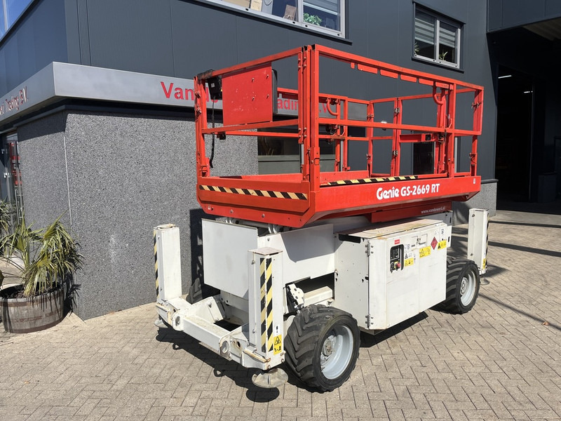 Genie GS 2669 RT Hoogwerker / Arbeitsbuhne - Schaarlift: afbeelding 5 Genie GS 2669 RT Hoogwerker / Arbeitsbuhne - Schaarlift: afbeelding 5