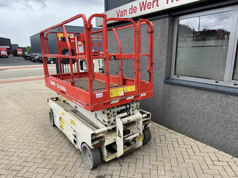Genie Genie GS2046 schaarlift schaar hoogwerker 2012 uur 8mtr werkhoogte - Schaarlift: afbeelding 5 Genie Genie GS2046 schaarlift schaar hoogwerker 2012 uur 8mtr werkhoogte - Schaarlift: afbeelding 5