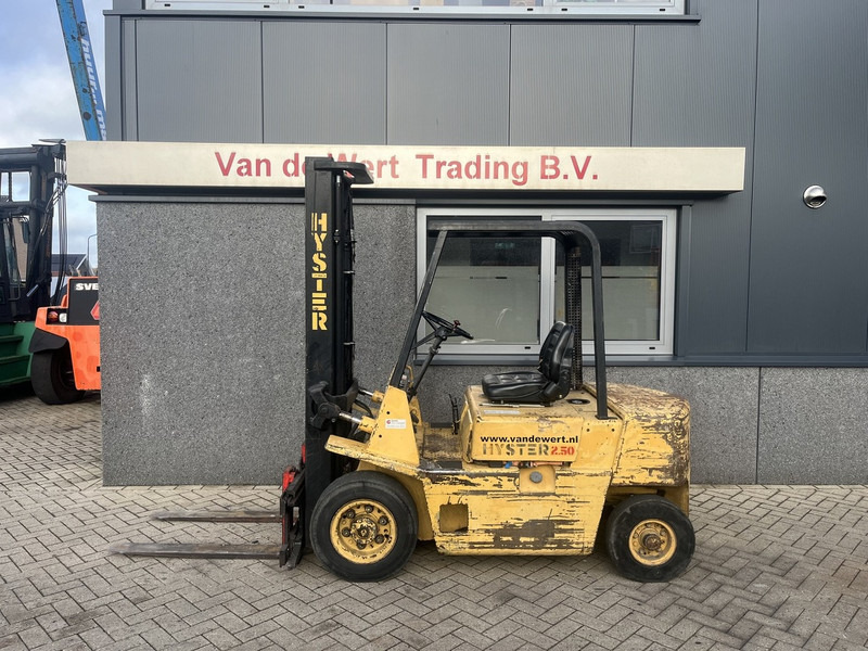 Hyster H2.50XL duplo355 sideshift ISUZU DIESEL - Diesel heftruck: afbeelding 1 Hyster H2.50XL duplo355 sideshift ISUZU DIESEL - Diesel heftruck: afbeelding 1