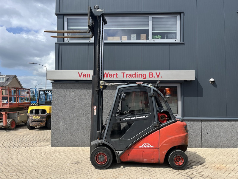 Linde H30T Duplo 360 Sideshift LPG 2005 - LPG heftruck: afbeelding 2 Linde H30T Duplo 360 Sideshift LPG 2005 - LPG heftruck: afbeelding 2