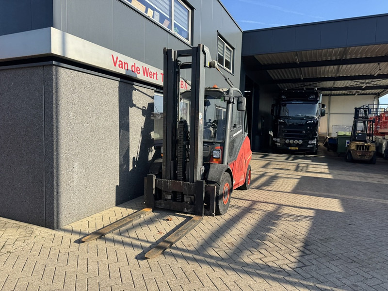 Linde H50D Triplo 580 Freelift / 3e / 4e Functie VW Diesel 2007 - Diesel heftruck: afbeelding 3 Linde H50D Triplo 580 Freelift / 3e / 4e Functie VW Diesel 2007 - Diesel heftruck: afbeelding 3