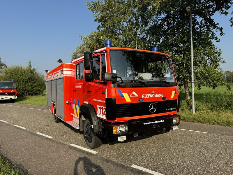 Mercedes-Benz 817 - Brandweerwagen: afbeelding 2 Mercedes-Benz 817 - Brandweerwagen: afbeelding 2